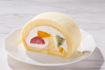 フルーツロールケーキ(カット)