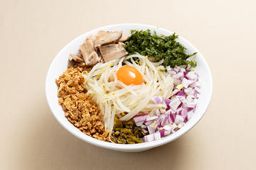 まぜそば(全部入)(のり、たまご、たまねぎ、つけ麺、もやし)