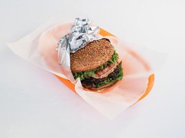 ベーコンエッグバーガー bacon and eggs Burger