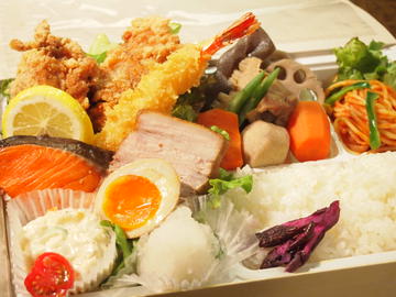 幕の内弁当 Makunouchi Bento Box