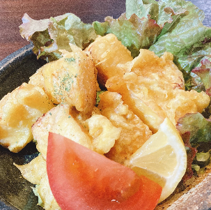 燻製カマンベールチーズの天ぷら Smoked camembert cheese tempura