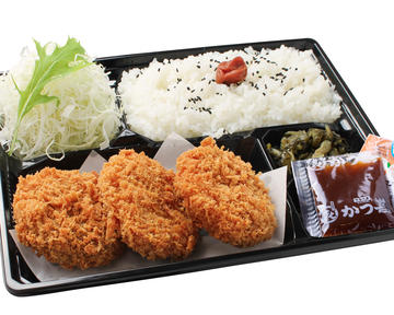 ヒレかつ弁当(中)