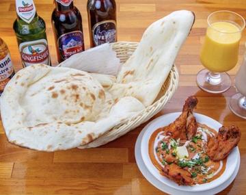 タンドリーチキンナンセット Tandoori Chicken ＆ Naan Set