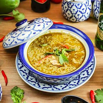 チキングリーンカレー Green Curry with Chicken