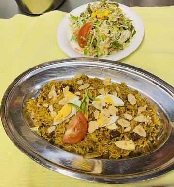 マトンビリヤニとサラダ/Mutton Biryani with salad
