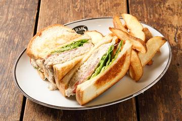 tuna ツナ【フレンチフライ付】