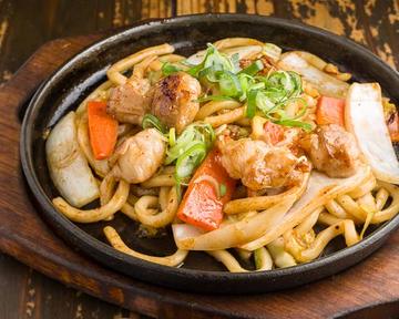 ホルモンうどん焼き Offal Yaki-Udon