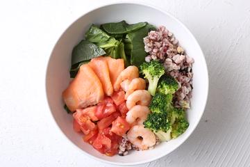 SRIRACHA OCEAN シラチャーオーシャン