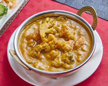 Vegetable curry 野菜カレーセットでナン付き