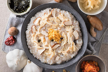 サムゲタン風 にんにく粥