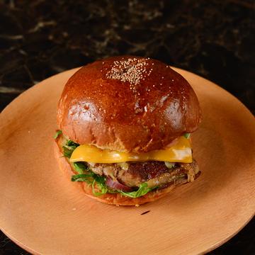 軟骨ソーキバーガー / Soft Bone Soki Burger