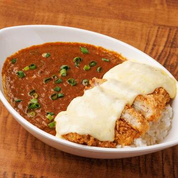 チーズたっぷりカツカレーCheese cutlet curry