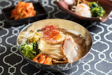 叉焼冷麺 Cold Noodles with Steamed Pork Fillet