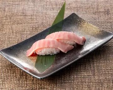 中トロ2貫(みなみマグロ)