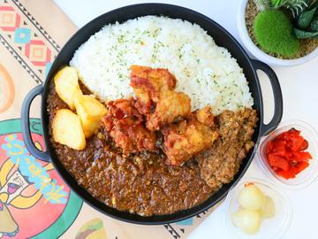 フライドチキンカレー Japanese fried chicken curry