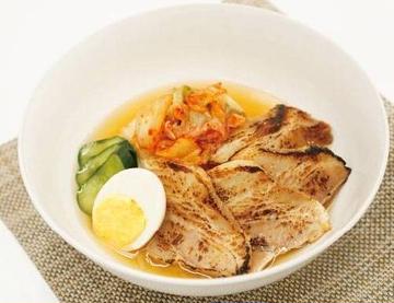 【炙りチャーシュー】盛岡冷麺