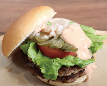 F-1168】フレッシュダブルハンバーガーDouble Burger with fresh vegetables