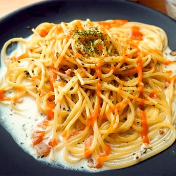 鮭とバジルのクリームパスタ