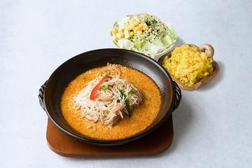 シーフードヌードルカレー(ターメリックライス付き)セット