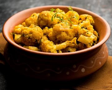カリフラワーとジャガイモのカレー Cauliflower and potato curry(お弁当)
