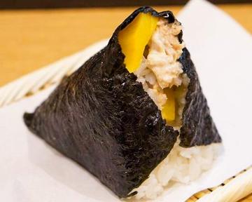 特製ツナマヨ+たくあん