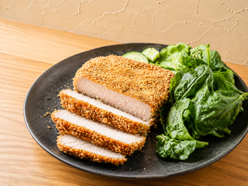 Breaded Pork Chop(豚ロースカツレツ風)