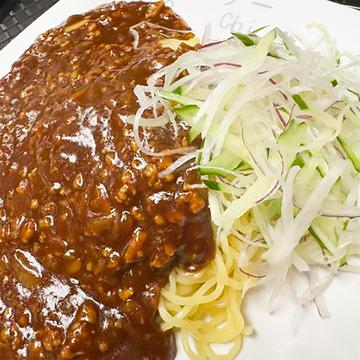 ジャージャー(炸醤麺)
