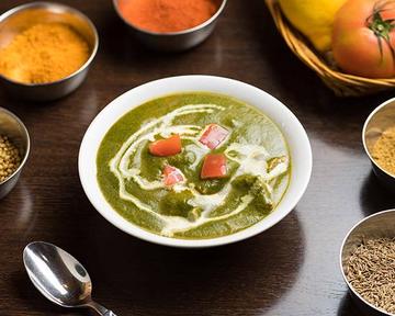 ほうれん草チキンカレー Spinach and Chicken Curry