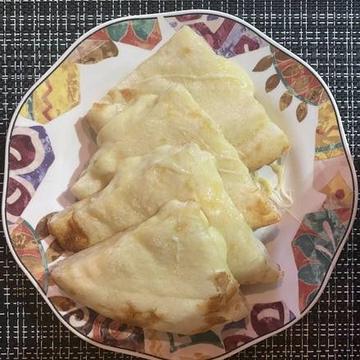 チーズナン Cheese Naan