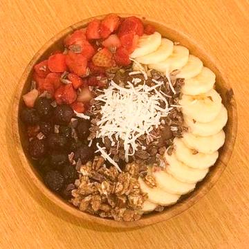 NUTELLA ACAI BOWL ヌテラボウル