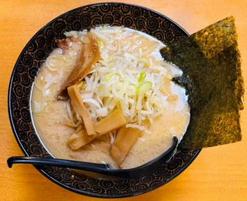 豚骨醤油ラーメン
