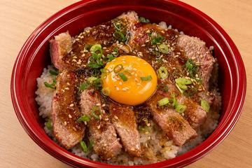 サーロインステーキ丼 Sirloin Steak Bowl