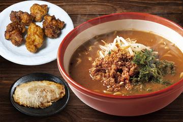伊勢味噌らーめん+炙りチャーシュー1枚+から揚げ5個