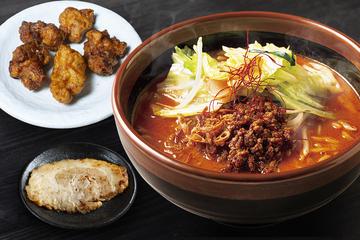 辛味噌野菜らーめん+炙りチャーシュー1枚+から揚げ5個 