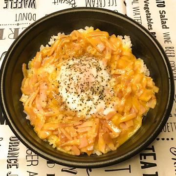 カルボナーラ丼 Carbonara rice bowl