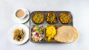 グジャラート・ターリー・ディナー(西インド料理)GUJARATI THALI DINNER SET