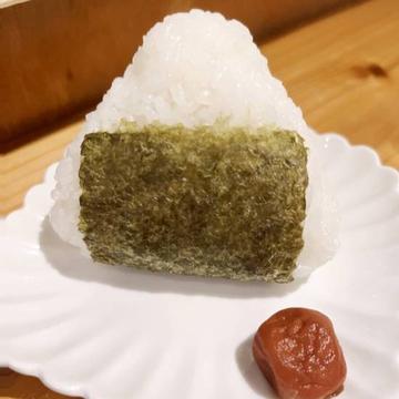 梅おにぎり(米120g)