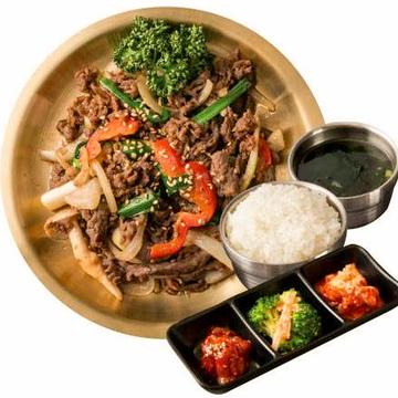 牛プルコギ定食(おかず3品、ライス、スープ付き)