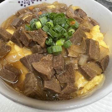 牛タンあんかけ丼
