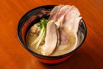 鶏白湯塩ラーメン