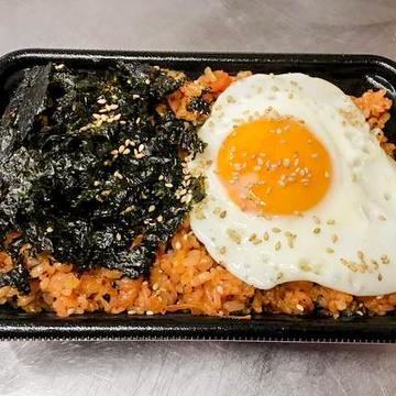 キムチチャーハン   Kimchi Fried Rice