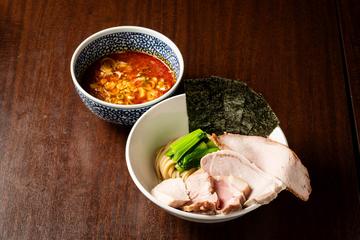 チャーシュー入り辛いつけ麺