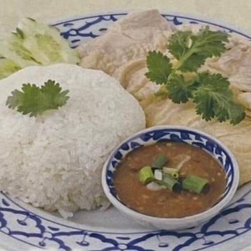 カオマンガイ 鶏もも肉  Khao man gai Momo