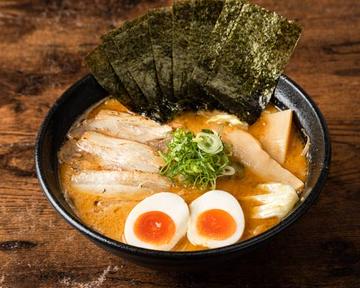 味噌味玉ラーメン