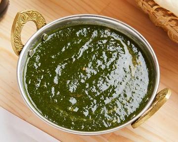 サグチキンカレー Saag Chicken Curry