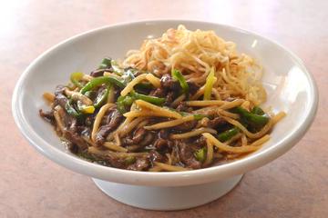 青椒肉絲あんかけ焼きそば Fried Noodles in Starchy Sauce with Green Peppers ＆ Meat