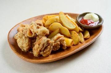 チキン唐揚げ＆ポテトフライ  chicken karaage and potato fry