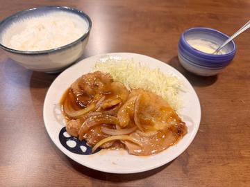 豚ロースの生姜焼き定食(豚ロース2枚)