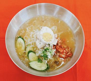 蒸し鶏冷麺