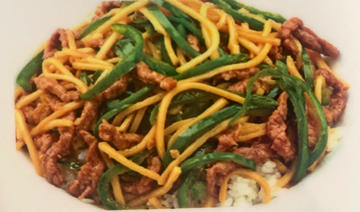 青椒肉絲丼